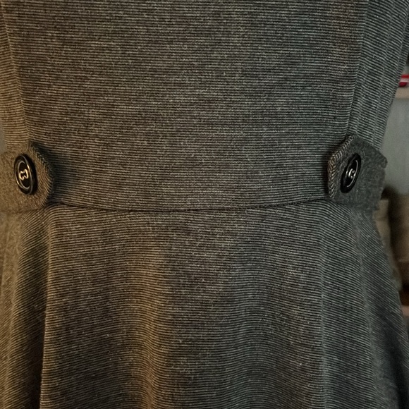 Ladies dress - Picture 3 of 4